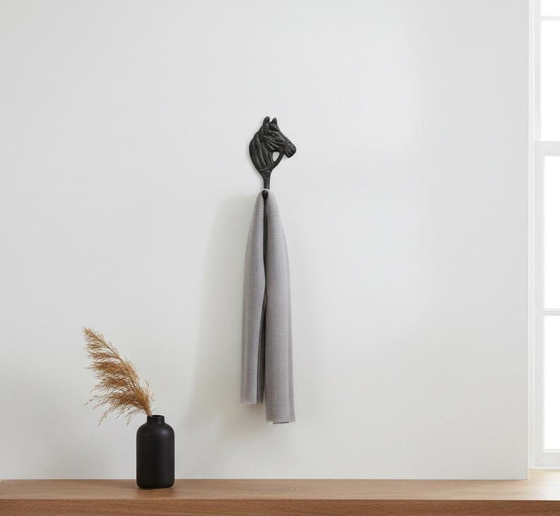 Cast Iron Horse Head Wall Hook – Rustic Equestrian Coat & Towel Hook