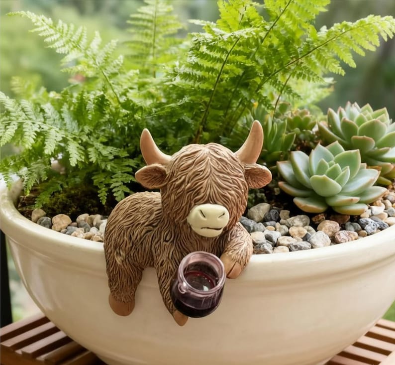 Highland Cow Pot Hangers Resin Beer & Wine Cow Planter Figurines