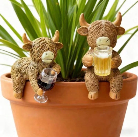 Highland Cow Pot Hangers Resin Beer & Wine Cow Planter Figurines