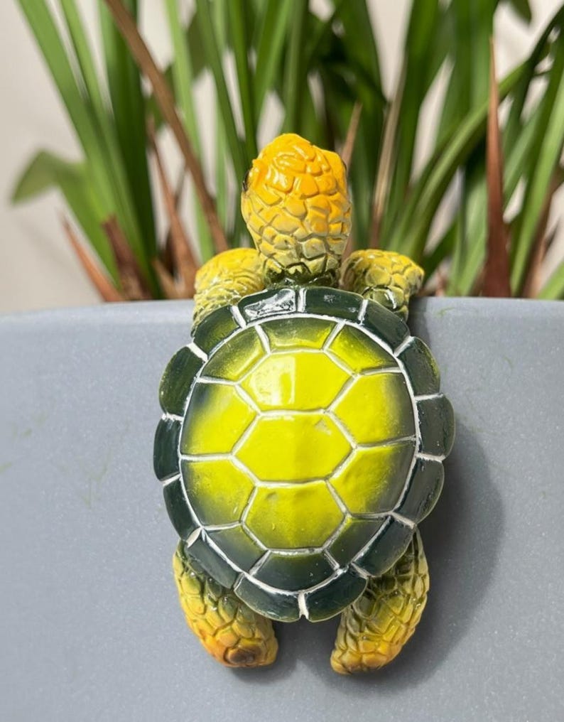 Resin Turtle Pot Hanger – Indoor & Outdoor Planter Decor