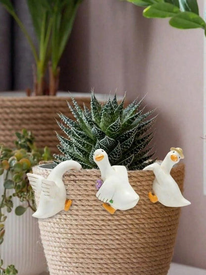 Cute Duck Pot Hanger – Resin Goose Plant Rim Figurines
