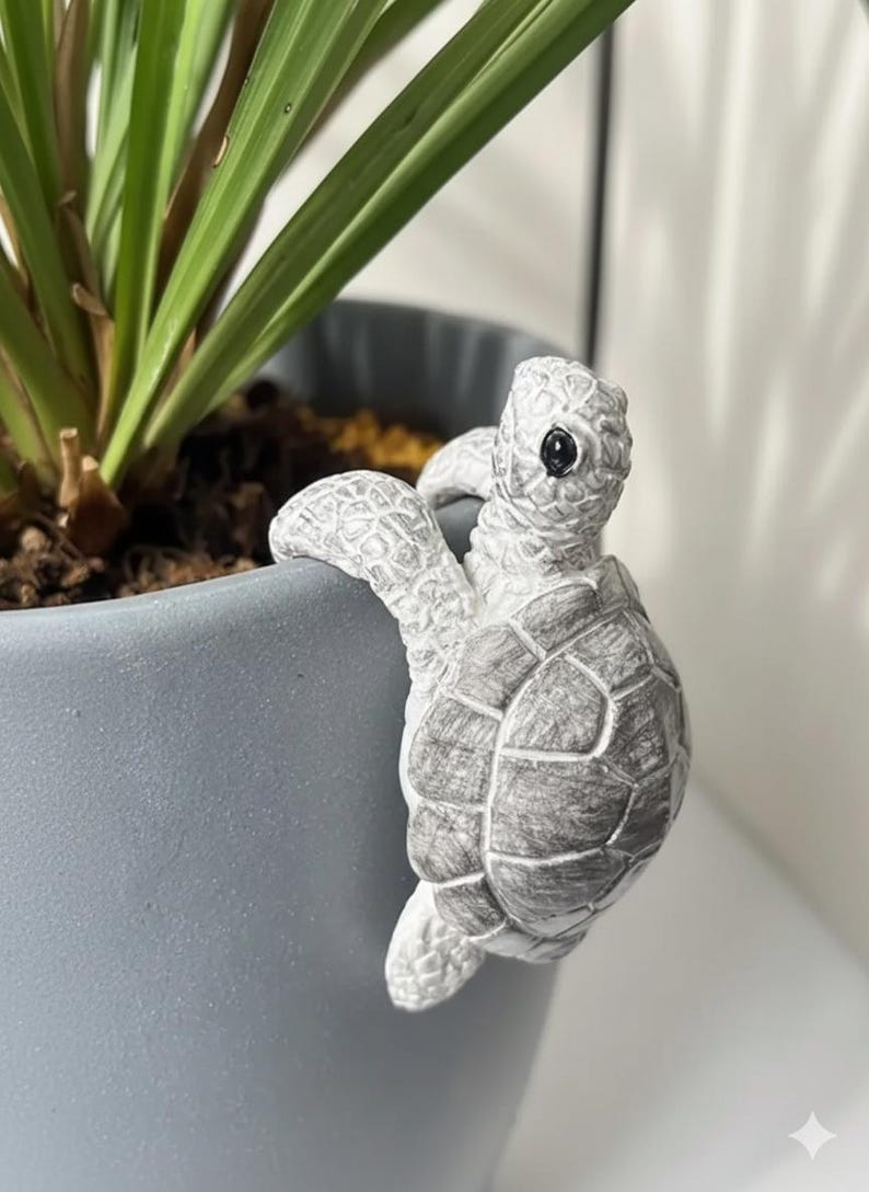 Resin Turtle Pot Hanger – Indoor & Outdoor Planter Decor