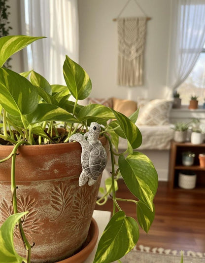Resin Turtle Pot Hanger – Indoor & Outdoor Planter Decor
