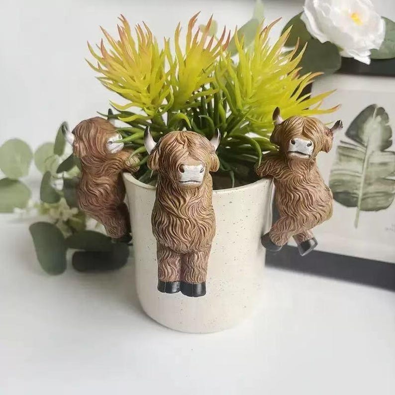 Highland Cow Pot Hangers Resin Farm Animal Planter Decor