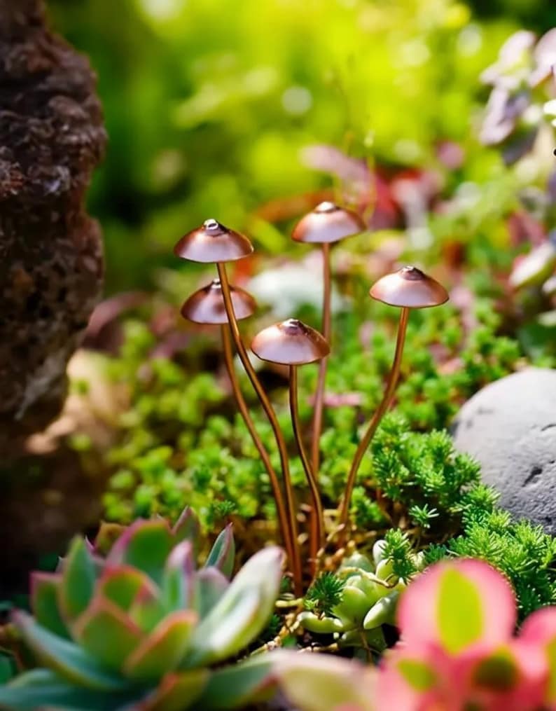 Metal Mushroom Plant Stake 5 Decorative Garden Mushrooms Indoor Outdoor