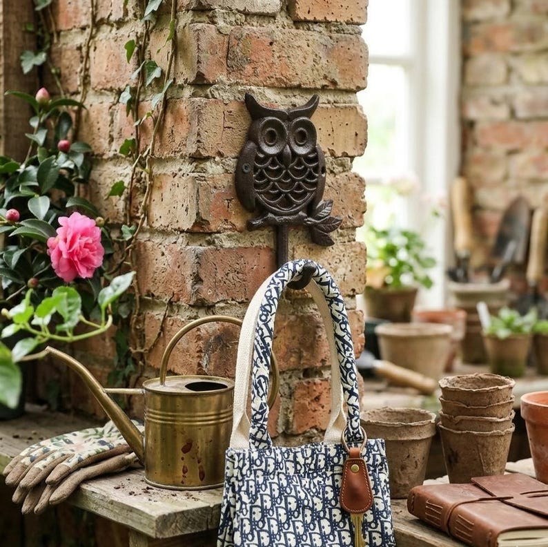 Cast Iron Owl Wall Hook – Rustic Vintage Farmhouse Coat & Key Holder